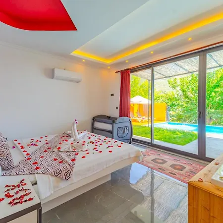 1 Bedroom With Private Pool * カルカン