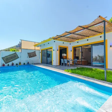 1 Bedroom With Private Pool *