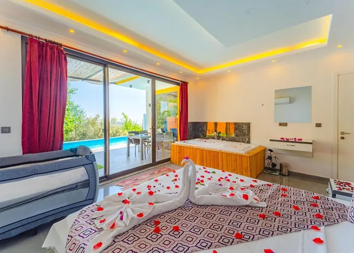 1 Bedroom With Private Pool Kalkan