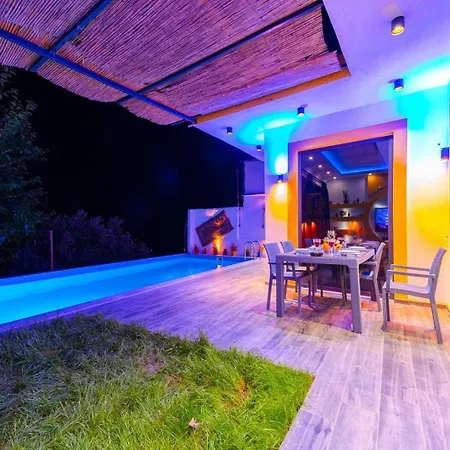 1 Bedroom With Private Pool Kalkan