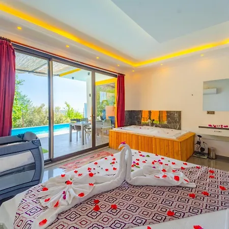 1 Bedroom With Private Pool Kalkan