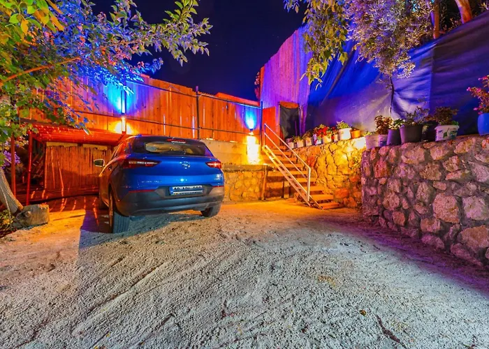 1 Bedroom With Private Pool Villa *